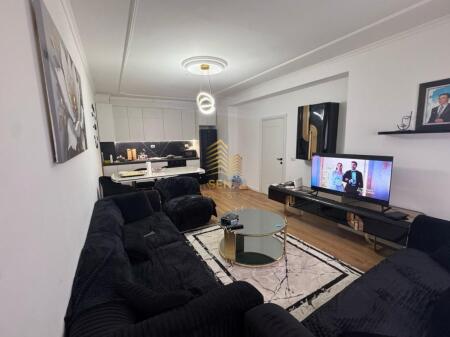 Shitet, Apartament 2+1, Porcelan, 150,000 Euro