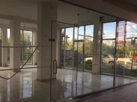 SHITET DYQAN 92 M2 PASKUQAN 150.000 EURO