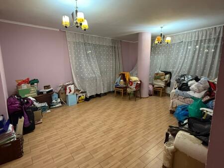 Apartament 2+1 me qira ne Pazari i Ri, Tiranë