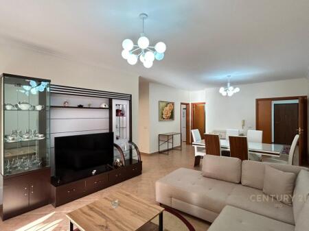 APPARTAMENTO 2+1+2 IN AFFITTO VICINO ALLA STRADA DI KAVAJË. 950 € /Mese