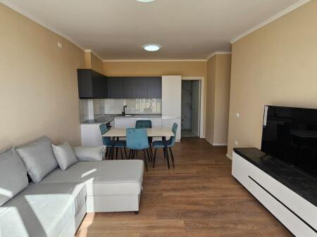 SHITET APARTAMENT 2+1 NE PLAZHIN ILIRIA PRANE HOTEL FLORIDA