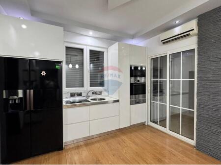 #Apartament 2+1- Me qira- Ruga Jordan Misja