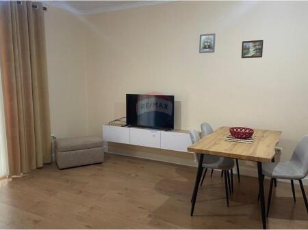 APARTAMENT 2+1 PER QIRA PORCELANI !