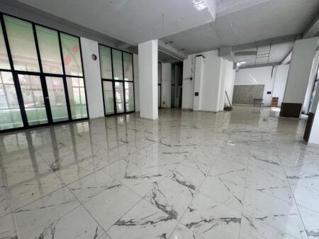Business premises for rent on floor 0 of Irfan Tomini Street