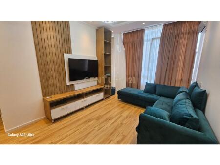 JEPET ME QERA APARTAMENT 2+1 NE XHAMLLIK
