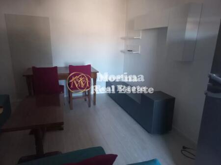 Shitet, Apartament 1+1,Rruga e Dibres, 85000 Euro.