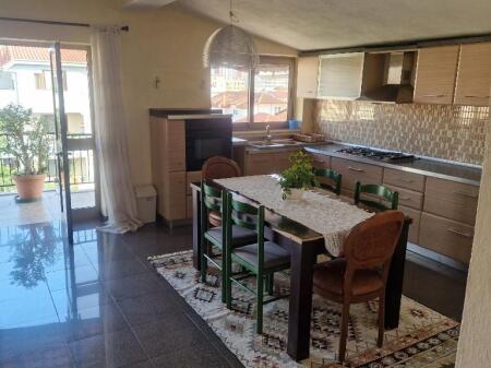 Apartament me qera 2+1