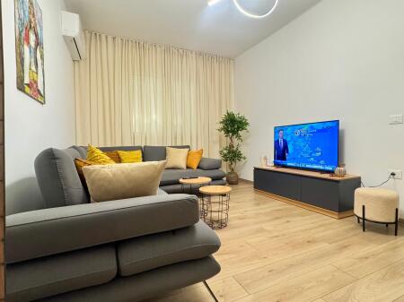 APARTAMENT 2+1 PER QERA TEK RRUGA E DURRESIT
