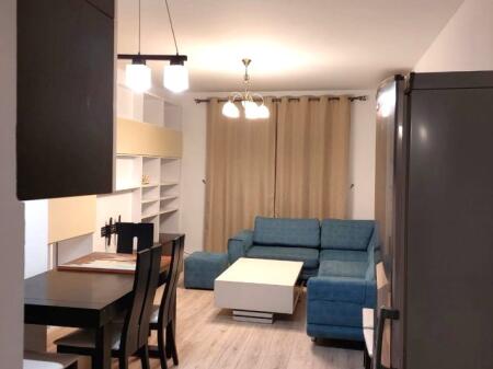 🏢Astir, ,Via Albion Tershalla, zona del Mercato del Pesce, appartamento in affitto, 2+1+2, arredato. 550 Euro