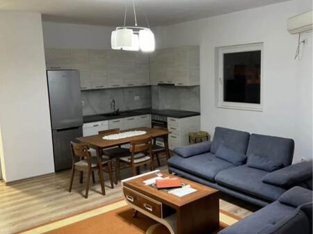 Apartament me qera 2+1+2
