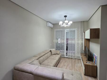 For rent 1+1 Botanical Garden