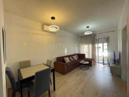 JEPET ME QERA APARTAMENT 1+1+PARKIM NE ZONEN E LIQENIT TE THATE!