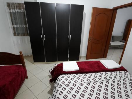 Apartament me Qera, Tirane