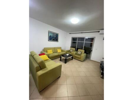 Qera, Apartament 2+1+2, Shkolla e Kuqe, Tiranë