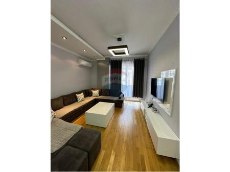 Apartment 2+1 for rent - Astir !