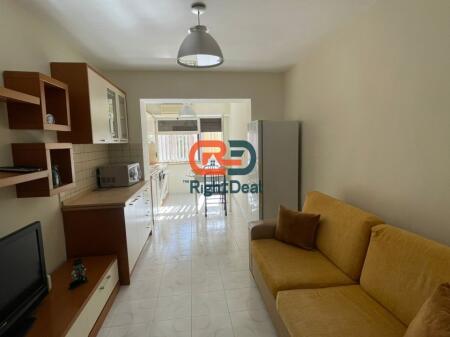 Prane Shkolles Se Baletit, Jepet Me Qira Apartament 3+1, Me Lokacion Ideal!!