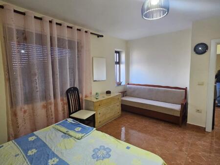 1+1 me qera Gjykata Durres