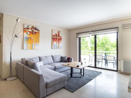 Apartament me qera 2+1+ Post Parkim Ne Kinostudio (ID B2201559) Tirane