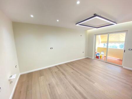 SHESIM APARTAMENT 1+1 TE KOMUNA PARISIT !!!