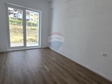 Shitet apartament 1+1 te Rezidenca OxA