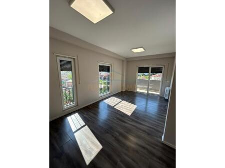 Shitet, Apartament 2+1, Quartum Residence, Rruga Jordan Misja, Tiranë.