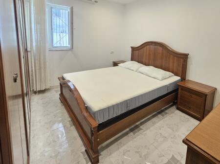Affittasi Appartamento 1+1+1 con Balcone