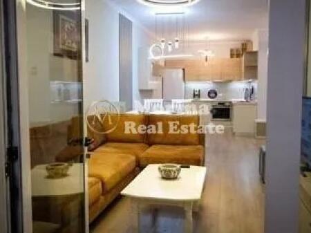 Qera, Apartament 2+1, Blloku, 1200 euro/muaj
