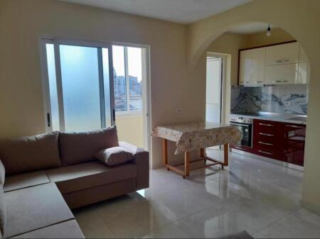 Apartament me qera 1+1 - 📍Rruga Dibrës