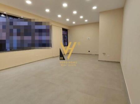 JEPET ZYRE 55 M2 ME QERA NE MYSLYM SHYR 50.000 LEKE