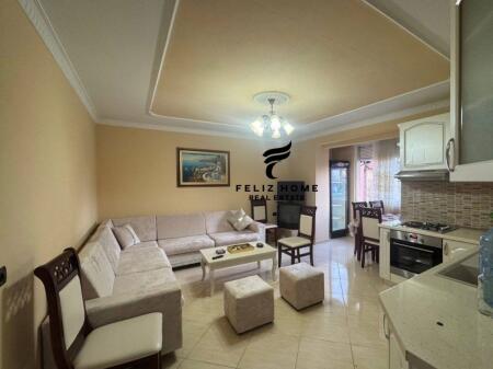 APARTAMENT ME QERA 2+1 PAZARI RI 600 EURO