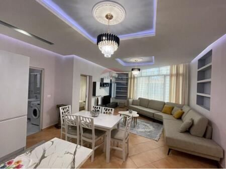 Jepet me qira apartament 1+1 tek Liqeni i thate