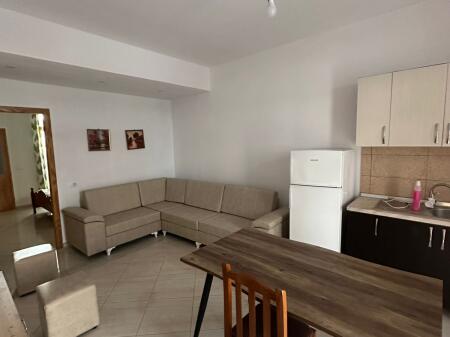 Apartament 1+1+bllk me qera Astir 350€