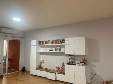 Qera , Apartament 2+1+ Post parkimi , Yzberisht