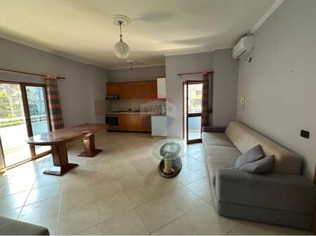 Apartament 2+1  me qira prane Fakultetit Ekonomik !