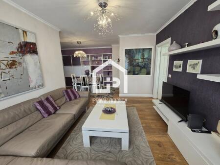 JEPET ME QERA:  APARTAMENT 2 +1+2 / ZONA: MOZAIKU TIRANES📍