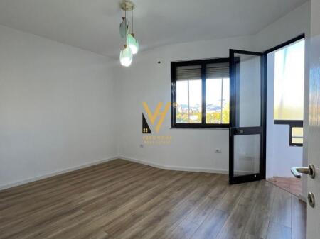 SHITET APARTAMENT 2+1+BLK TE ISH FUSHA E AVIACIONIT 165.000 EURO