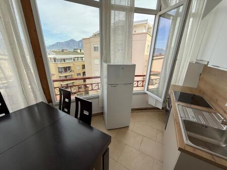 Affittasi appartamento 1+1, Kodra e diellit, 550 euro