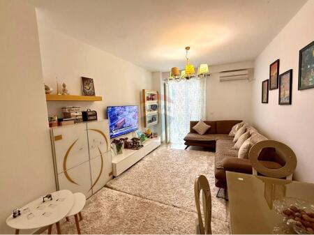 Apartament - Për Shitje - Qyteti Studenti, Tiranë (ID: 530181070-347)