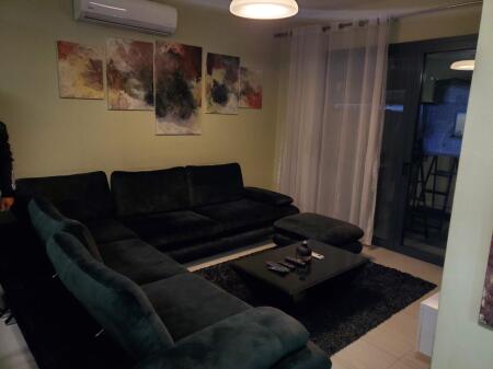 🏢Tek Stadiumi Dinamo prane Klinikes Luis  jepet me qera apartament 2+1,i mobiluar  80,000Leke