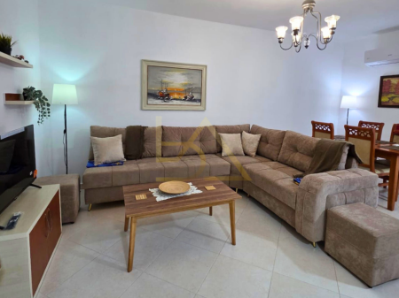 Jepet apartament me Qira – Kompleksi Toçak, Durrës