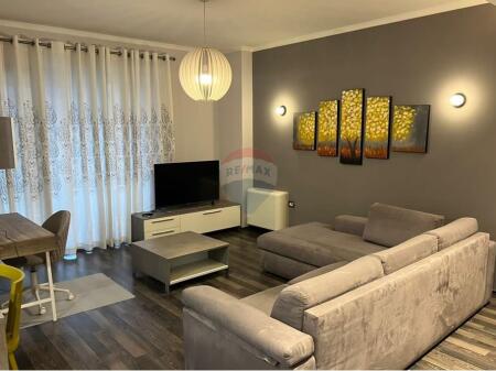 2+1 + parking space - For Rent - Kosovarëve Street, Tirana