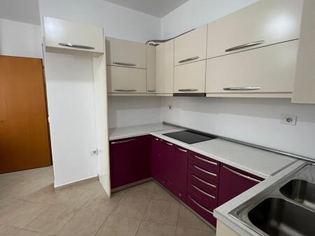 Apartment 2+1+1, Yzberisht!