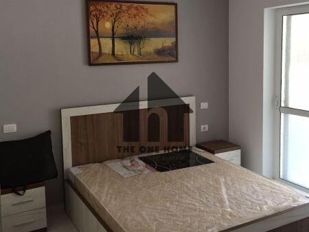 Qera 1+1 Shkoze . Pallat Ri