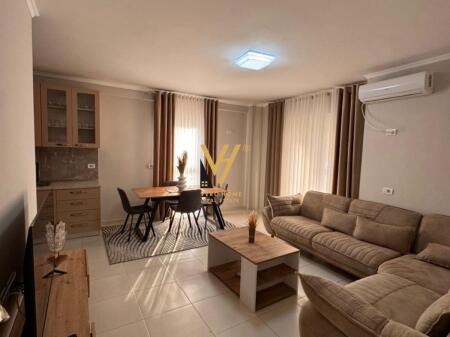 JEPET APARTAMENT 2+1+BLK ME QIRA TE PROKURORIA, QENDER 80.000 LEKE