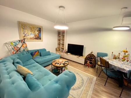 VENDIAMO APPARTAMENTO 2+1 VICINO AL CENTRO!!! 260,000 €