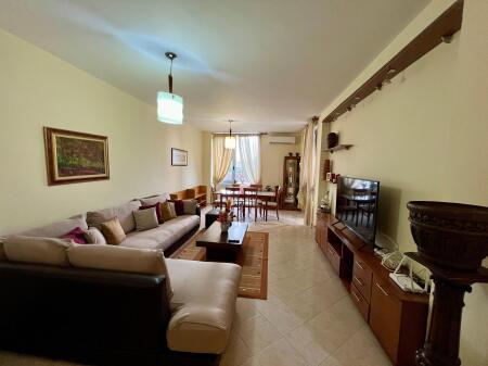 For Rent Apartment 2+1+2 Bathrooms, opposite “Toptani Center”, Tirana