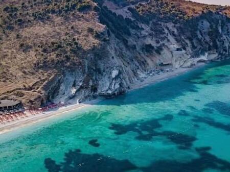 Terreno in vendita presso la spiaggia di Pasqyrave a Sarande ( BTS1)