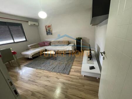 Shitet, Apartament 3+1,Shkolla e Bashkuar, Tirane.