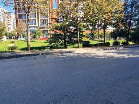 Jepet me Qira Dyqan në Unazë pranë Pallateve Delijorgji!