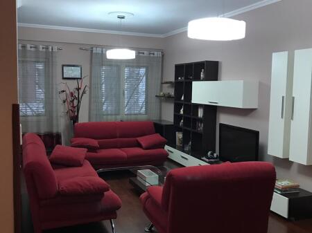 SHITET APARTAMENT 2+1+POST PARKIMI rr. KOSOVAREVE